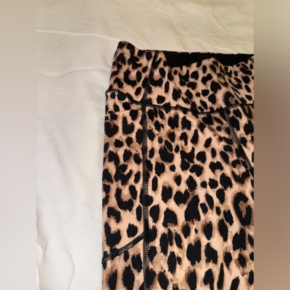 Victoria's Secret Leggings - Brand New - Picture 4 of 5